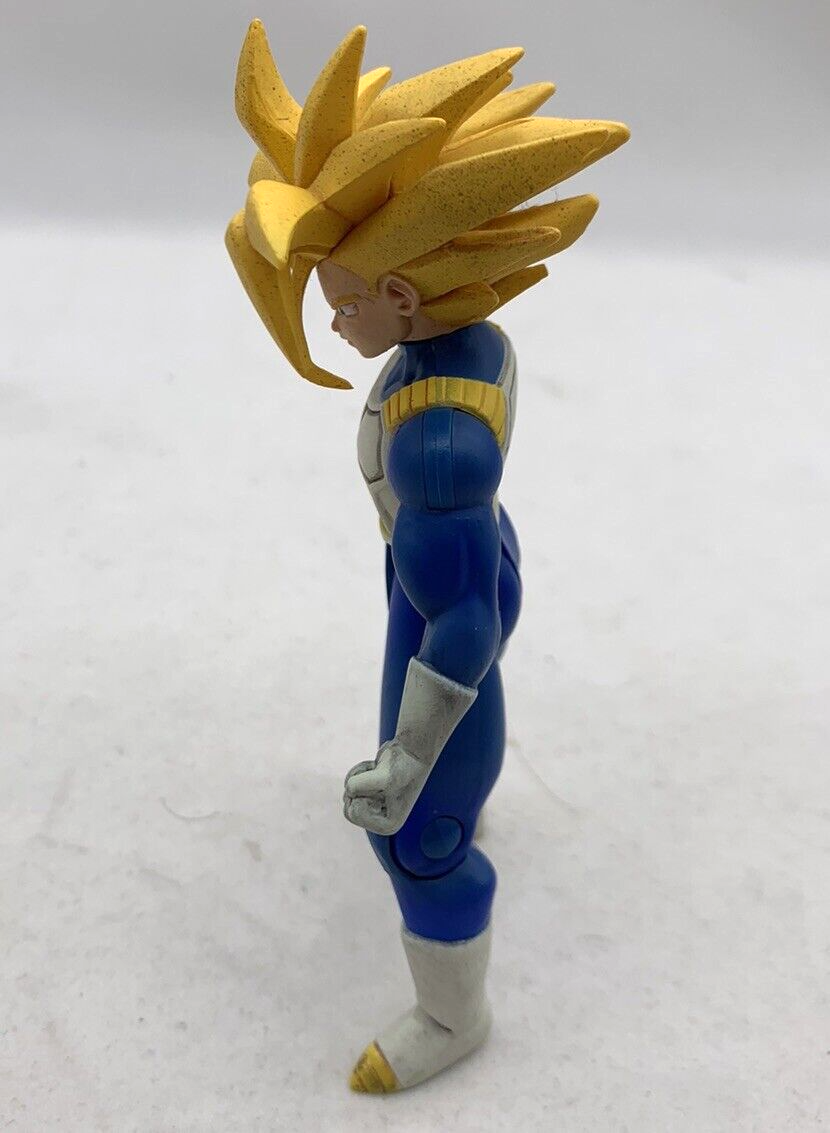 Dragon Ball Z 2002 Funimation 5” Trunks Super Saiyan 2 Loose Action Figure