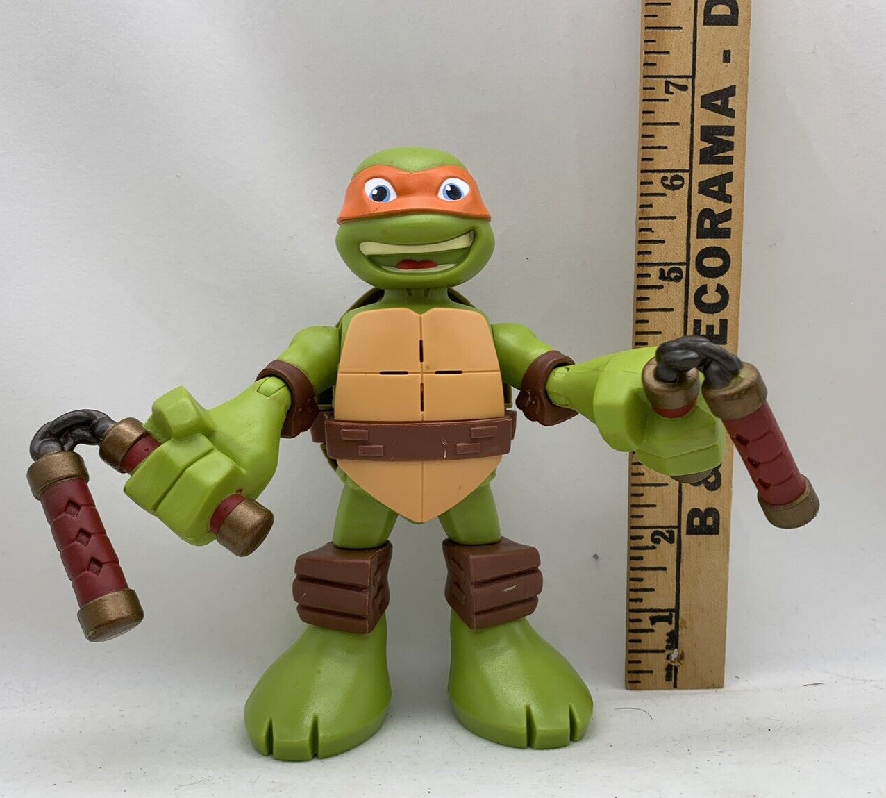 Viacom 2014 Teenage Mutant Ninja Turtles 6” Michelangelo Action Figure