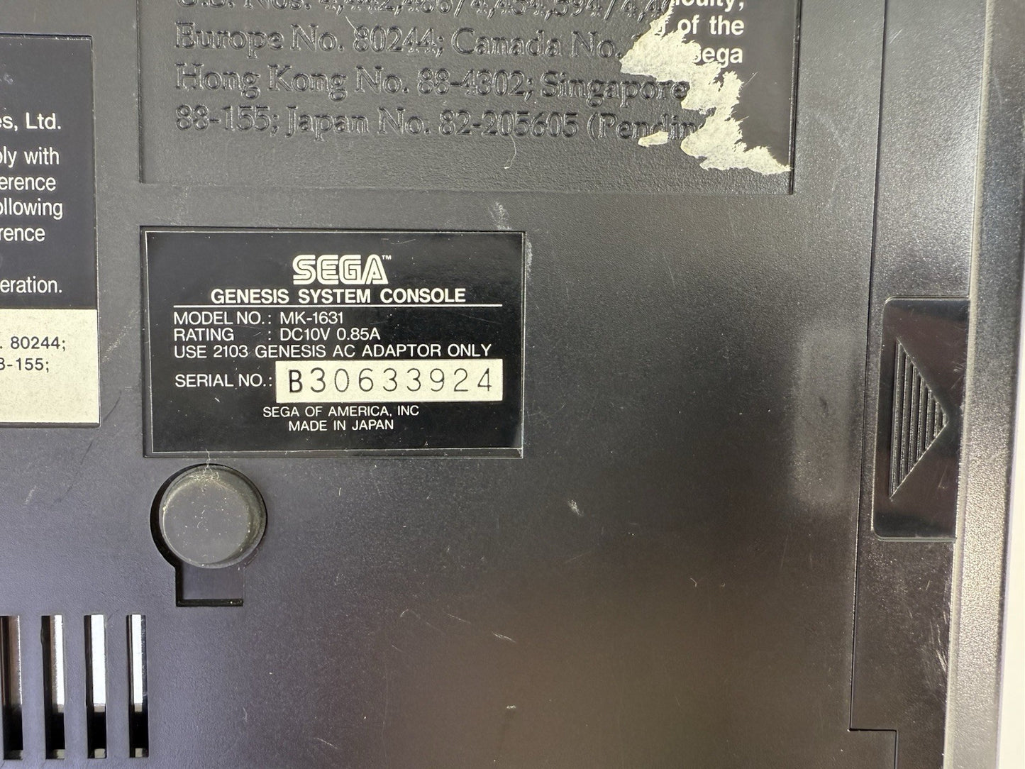 SEGA Genesis II 16MB Home Console with Controller, Power Supply, AV - Tested