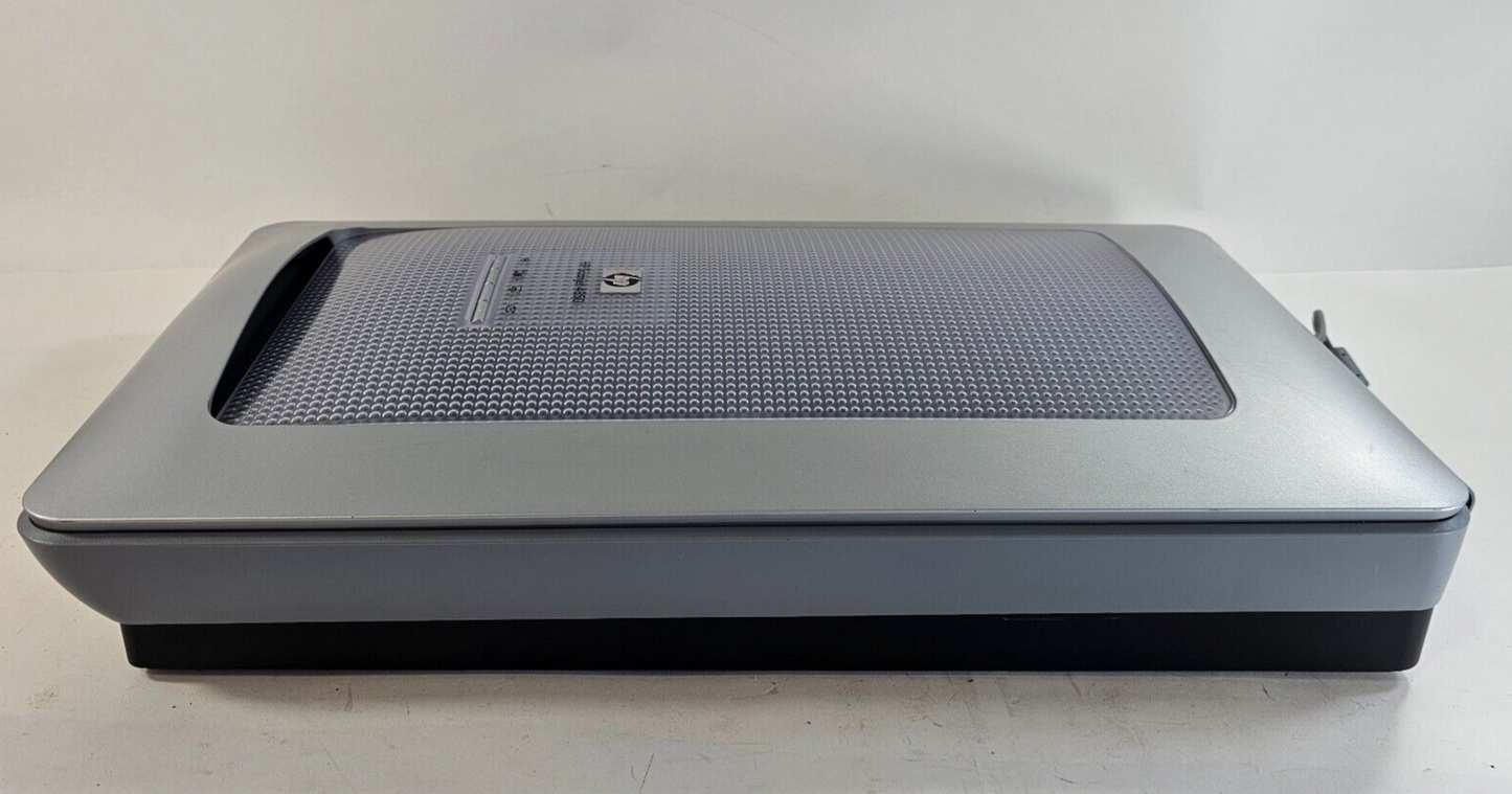 HP ScanJet 4850 Flatbed Scanner - Tested and Working