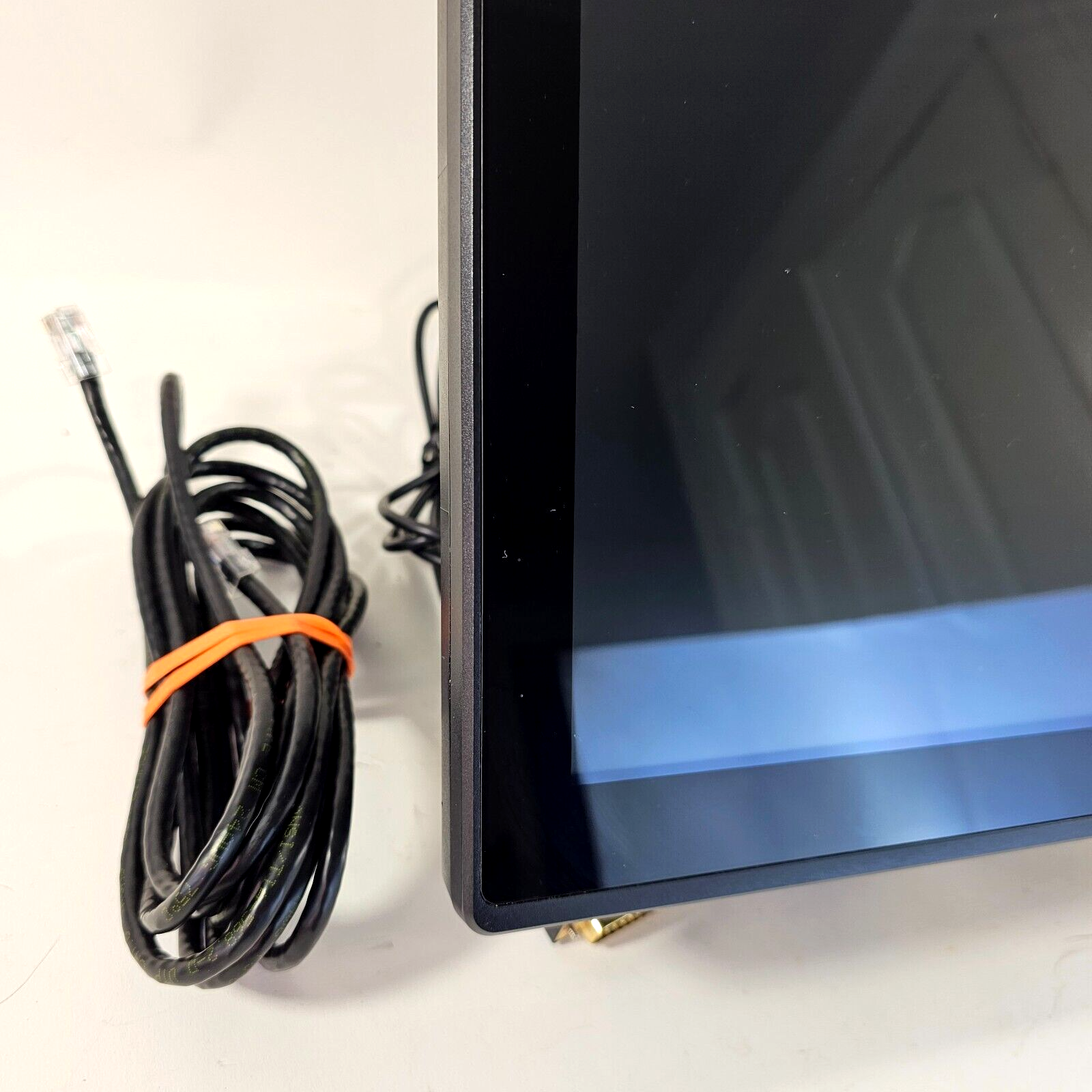 Revention HungerRush 360 HR 5686 Restaurant Point-of-Sale Computer - Tested