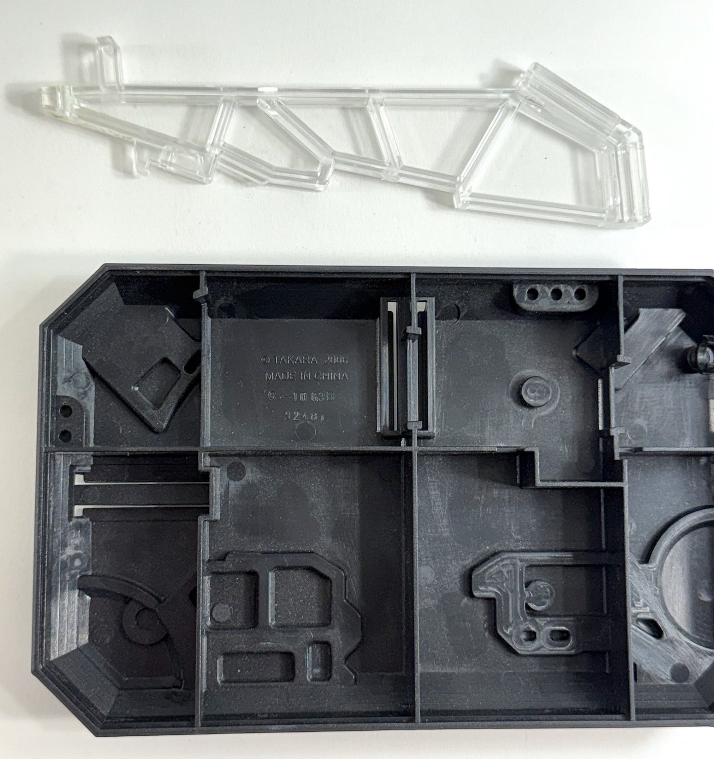 Hasbro Transformers Universe Masterpiece Skywarp G1 Series Action Figure + Box