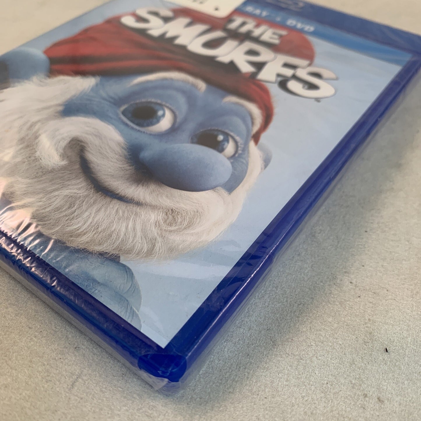 The Smurfs (Blu-ray/DVD Combo Pack) New, Factory Sealed
