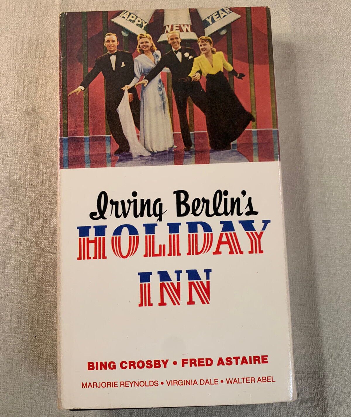 Irving Berlin's Holiday Inn (VHS, 1986) Bing Crosby, Fred Astaire - Tested