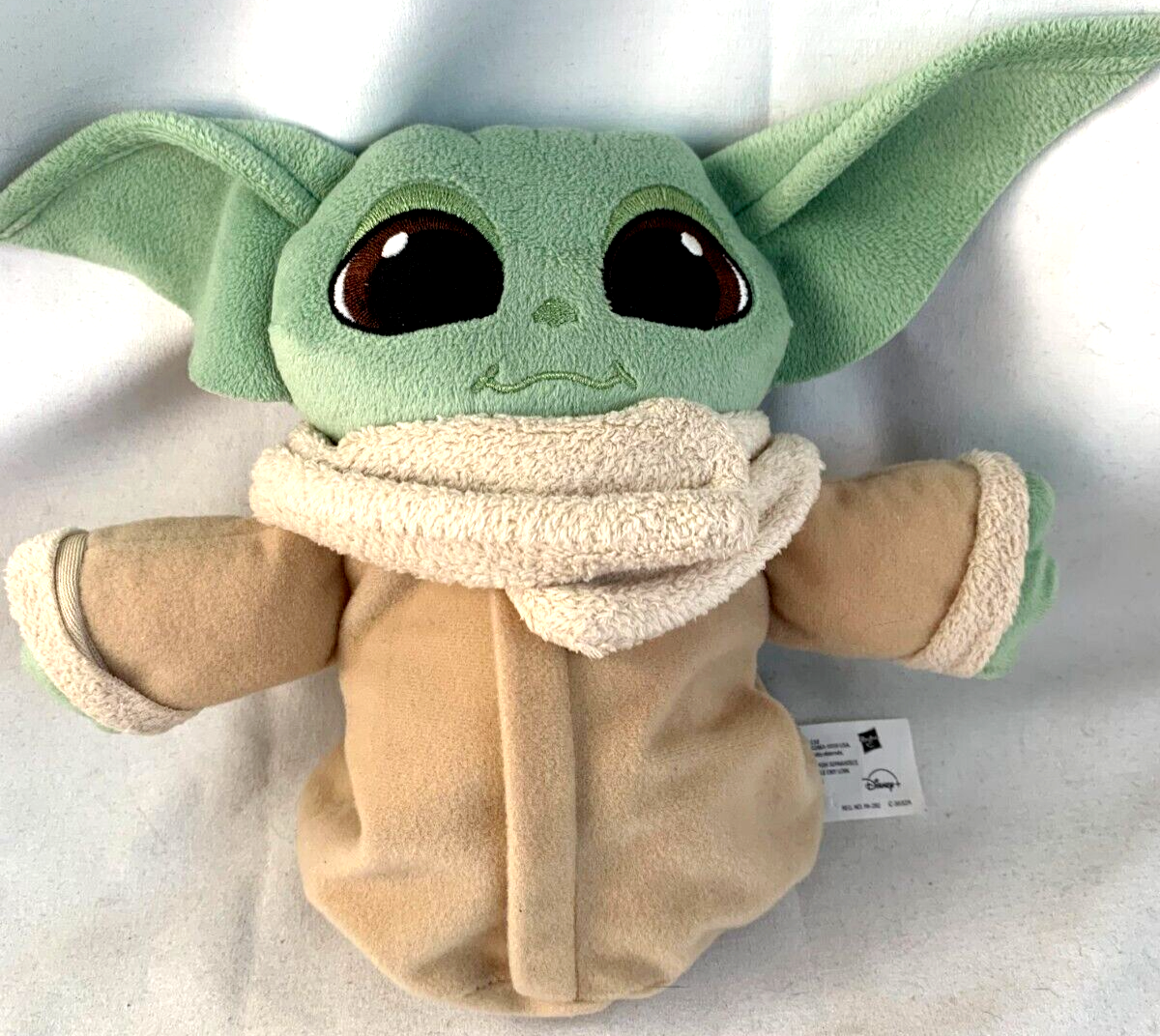 Star Wars Mandalorian The Child 2021 Bounty Collection Hideaway Puppet Plush Toy