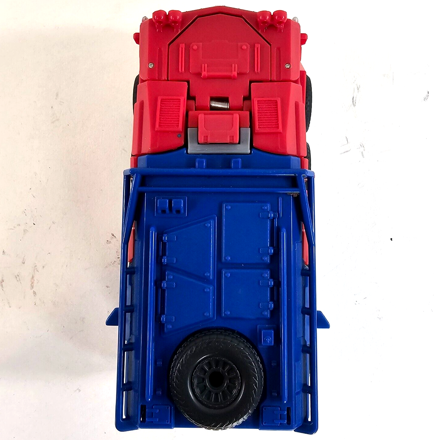 Transformers 2022 Cyberverse Adventures 9" Optimus Prime Smash Changer Figure