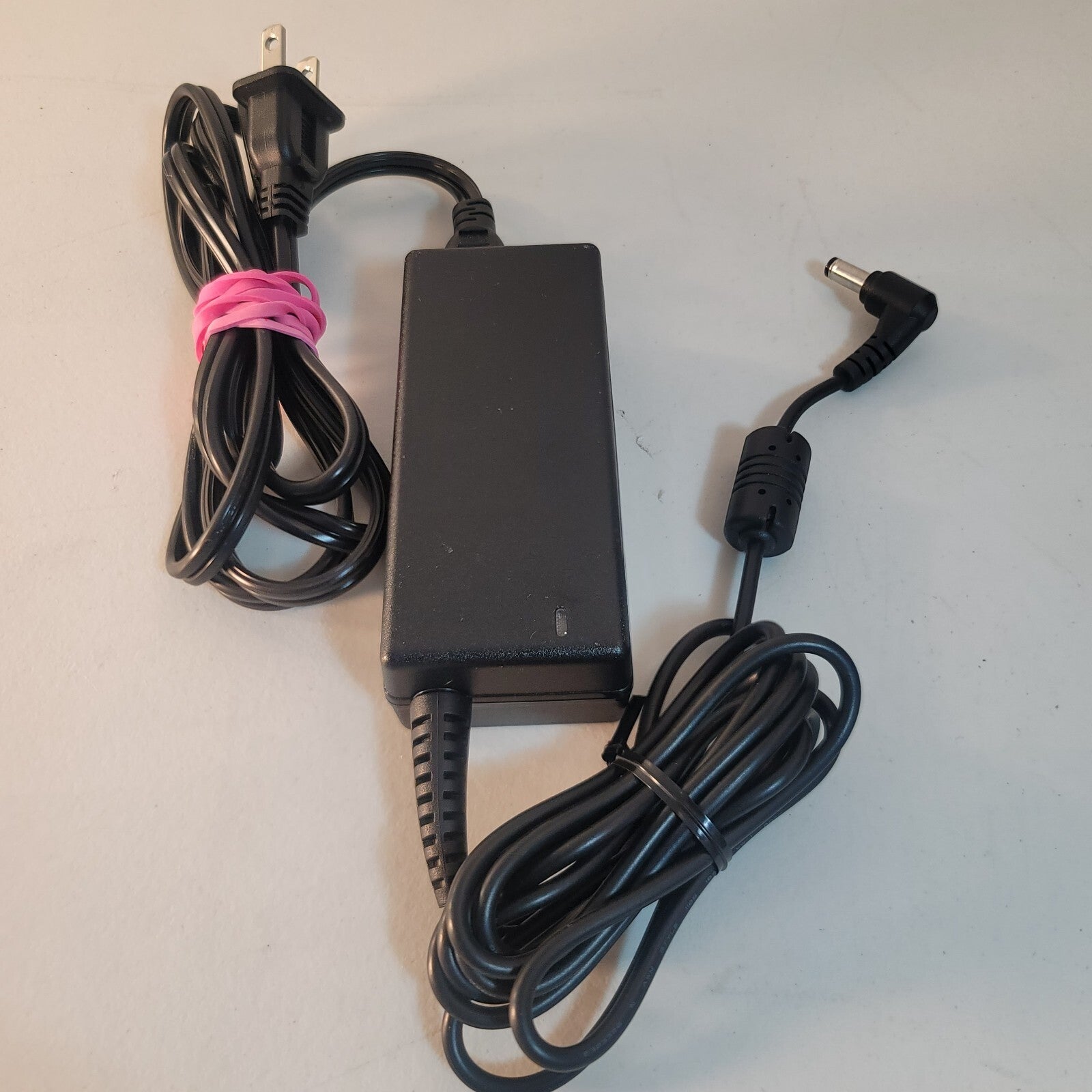 FSP Power Adapter ST065-19AD 19V 3.42A 65W FSP065-REC w/Cord