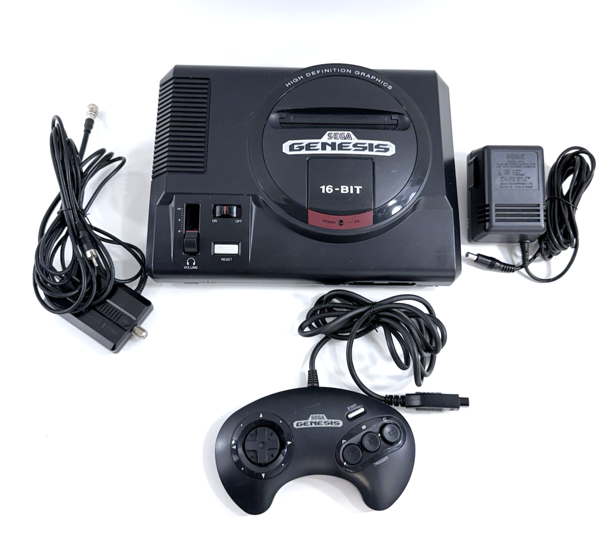 Sega Genesis MK-1601 High Definition Graphics TMSS Console Bundle - Tested