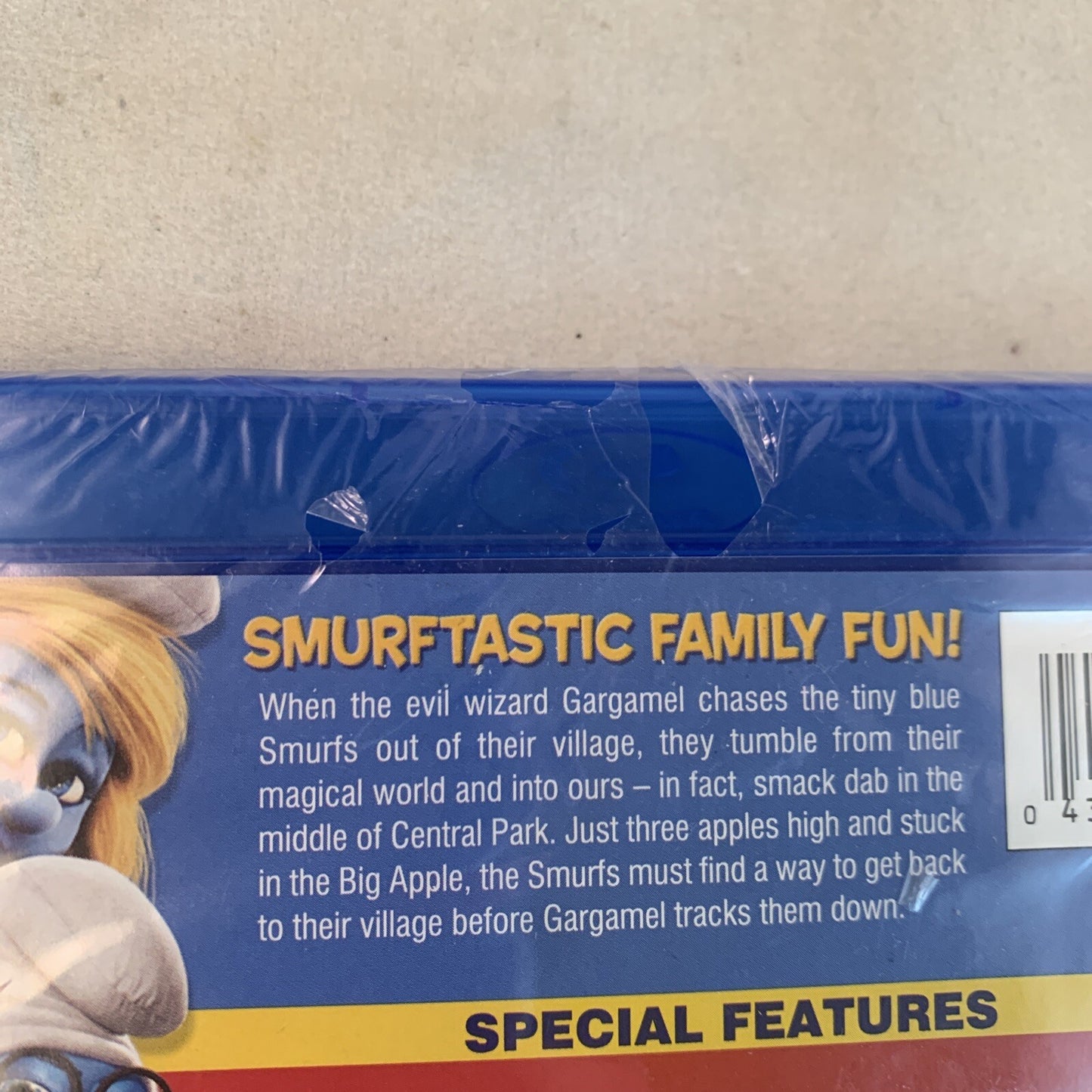 The Smurfs (Blu-ray/DVD Combo Pack) New, Factory Sealed