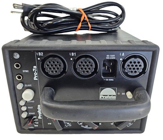 Profoto Pro-7a 2400 ~ 2400 Watt Power Pack Generator Powers On SEE NOTES PARTS