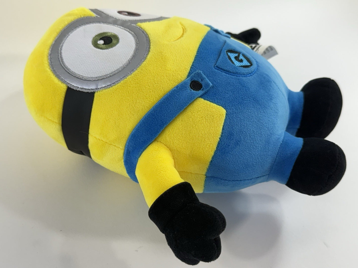 Universal Studios Despicable Me Minion Mayhem 9” Bob Plush