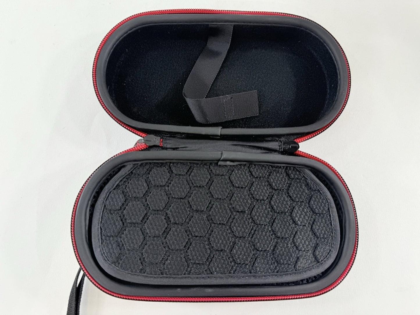 Smatree PSP Vita P100L Black Carrying Case with Strap/Game Storage
