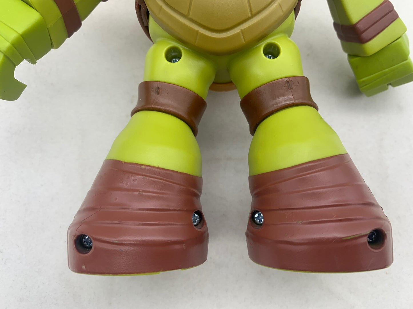 Viacom 2015 Teenage Mutant Ninja Turtles 9”Michelangelo Squeeze Em Action Figure