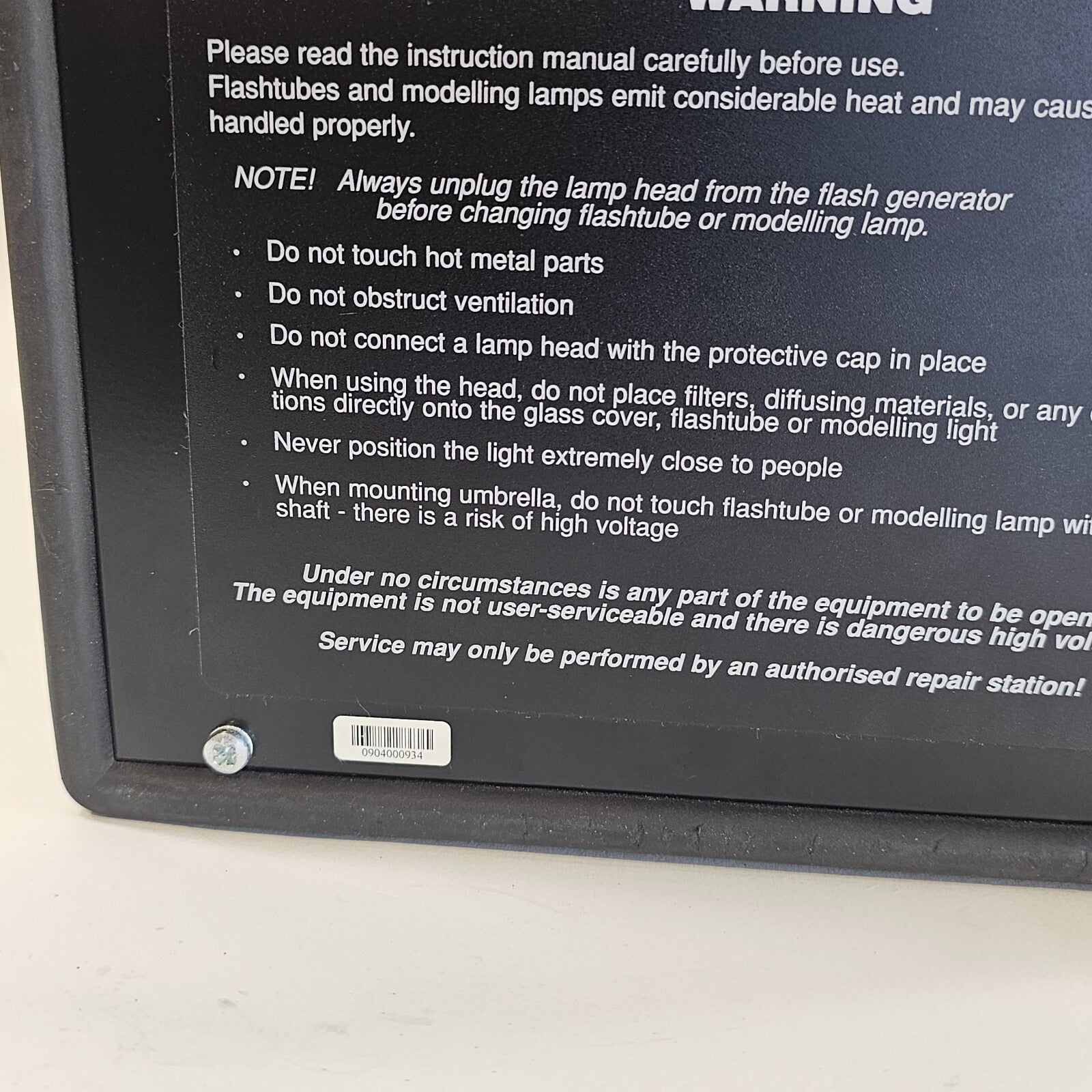 Profoto Pro-7a 2400 ~ 2400 Watt Power Pack Generator Powers On SEE NOTES PARTS