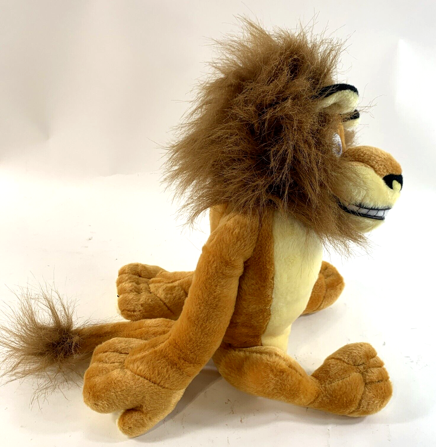 Dreamworks Madagascar 12” Seated Alex The Lion Plush - Kohls Cares