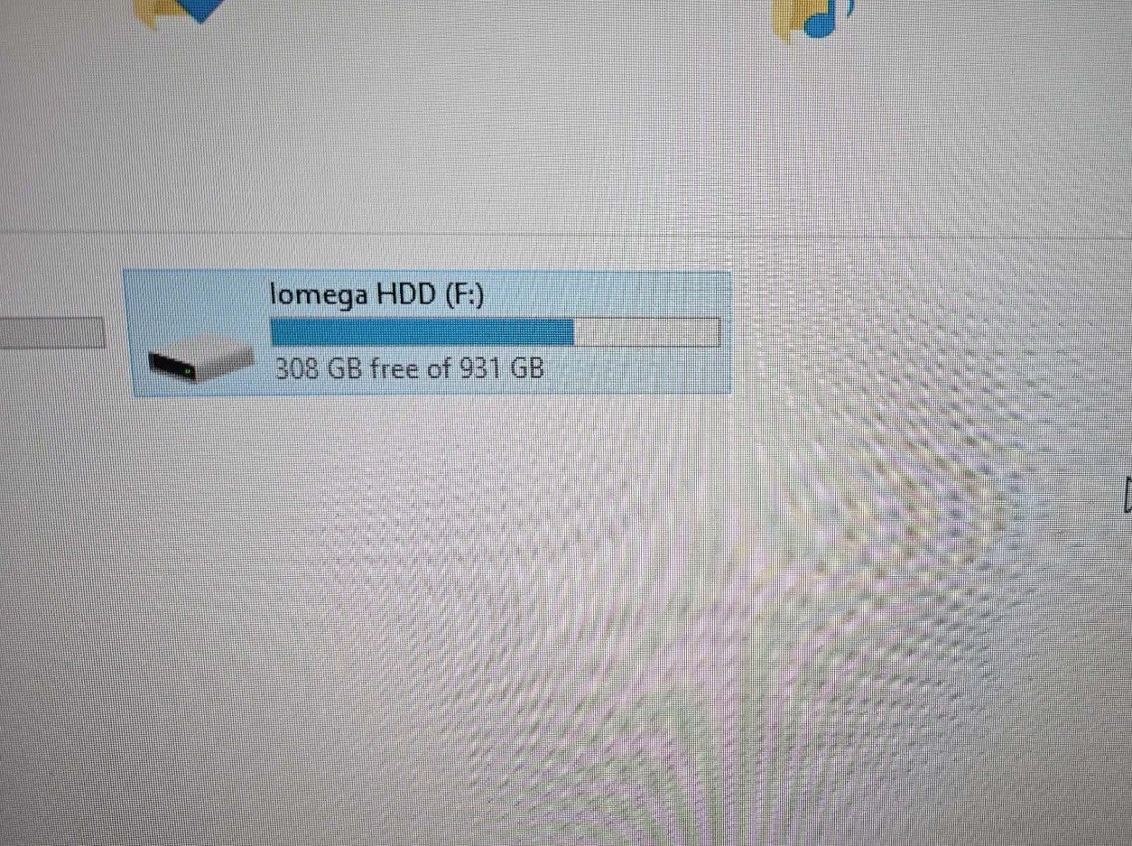 Iomega eGo 31868900 1TB USB 2.0 External Hard Drive with Power Supply - Tested