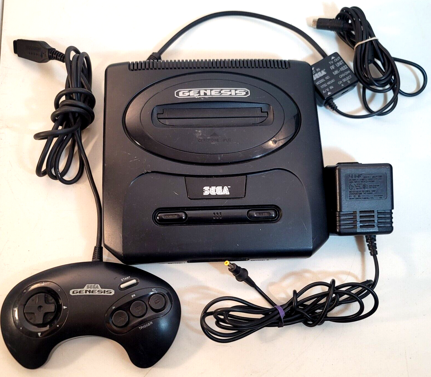 SEGA Genesis Model II Console MK-1631 with Original Controller & Cords - Tested