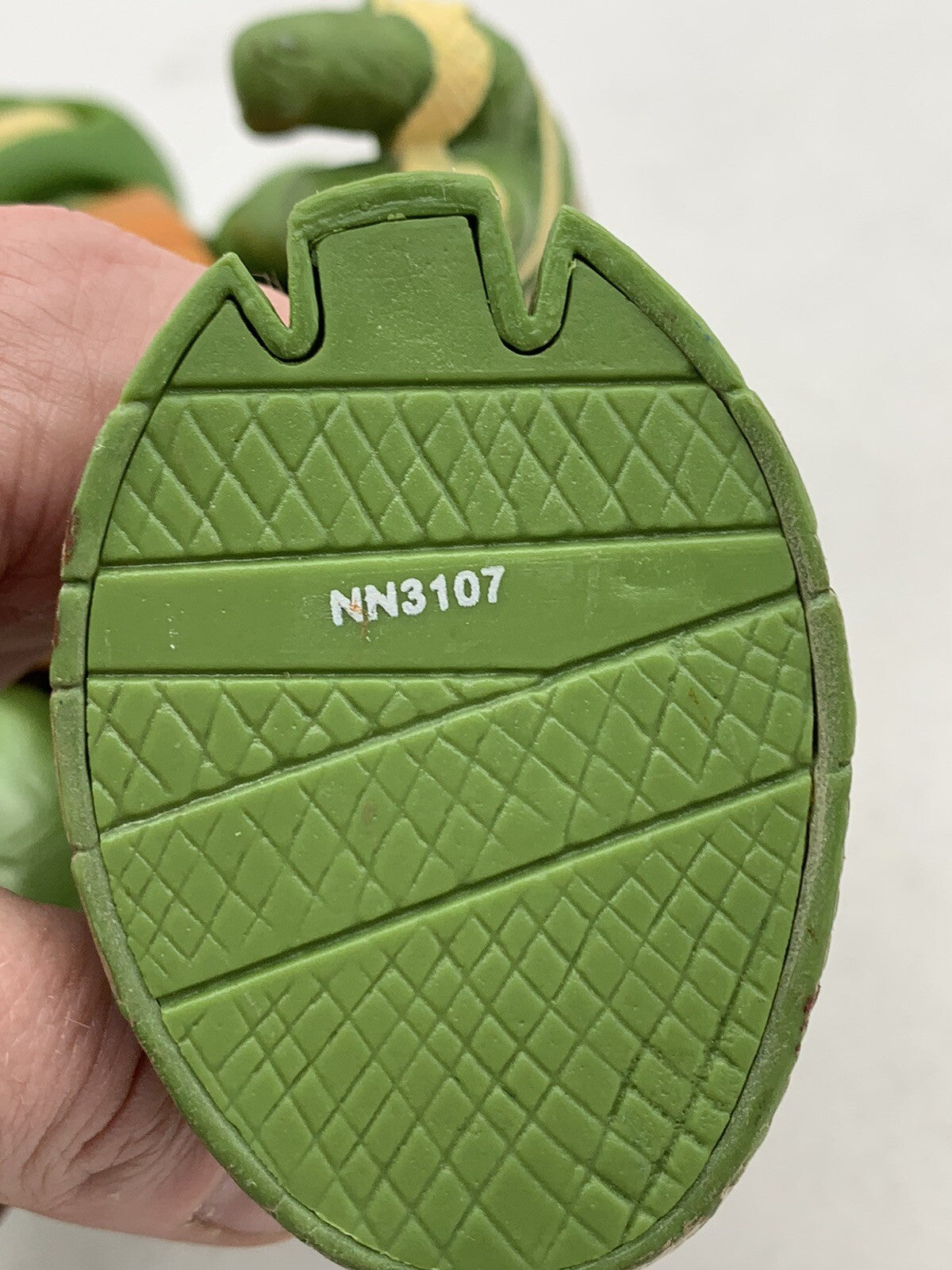 Viacom 2012 Playmates Teenage Mutant Ninja Turtles 10” Leonardo Action Figure