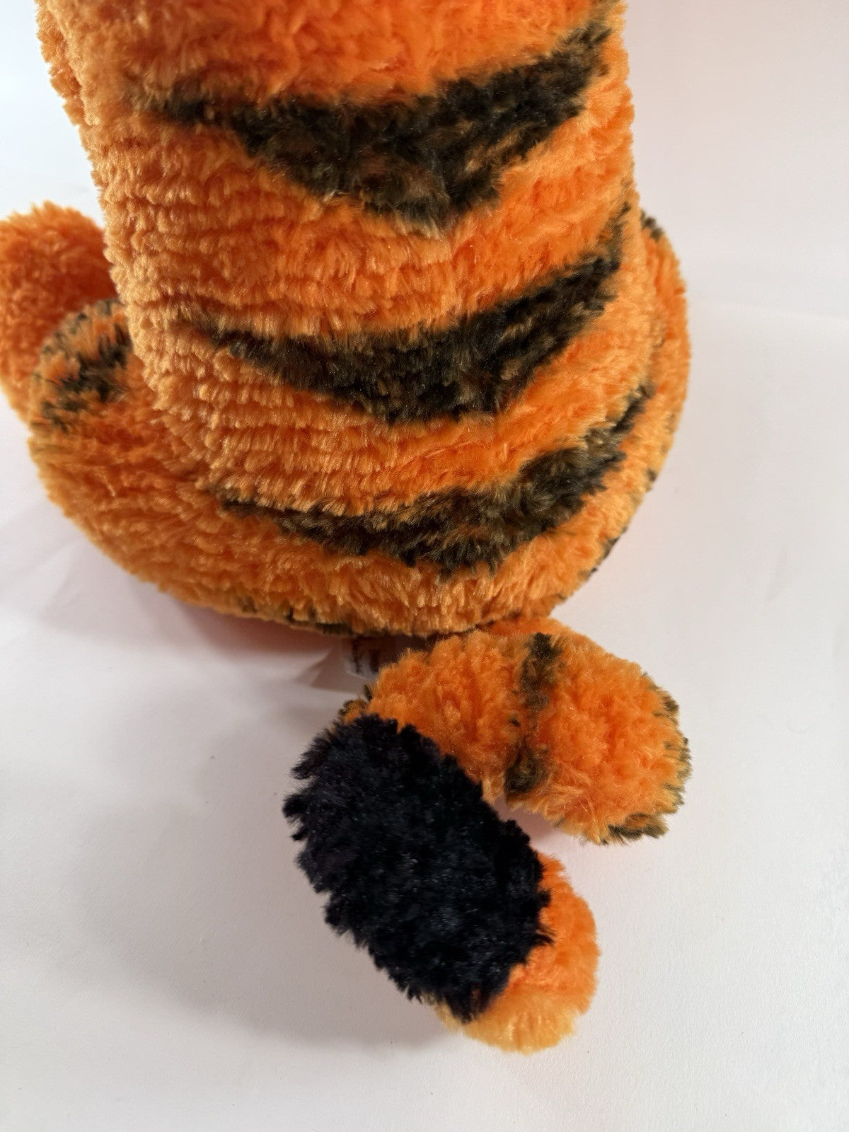 Disney Parks 2013 Winnie the Pooh 18" Tigger Plush