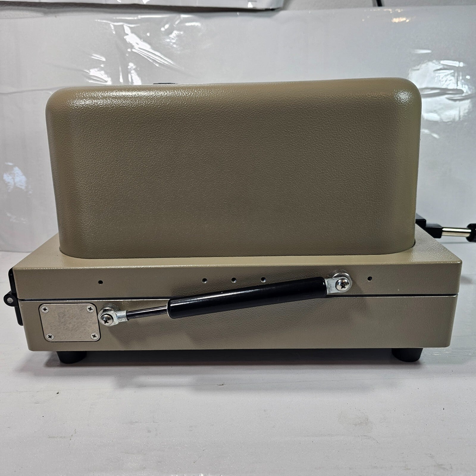 TESCOM TC-5915A RF Shield Box Radio Frequency Test Equipment Laboratory Telecom