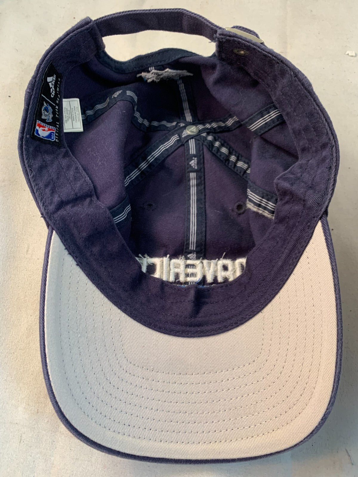 Vintage ADIDAS Blue NBA DALLAS MAVERICKS Snapback Hat