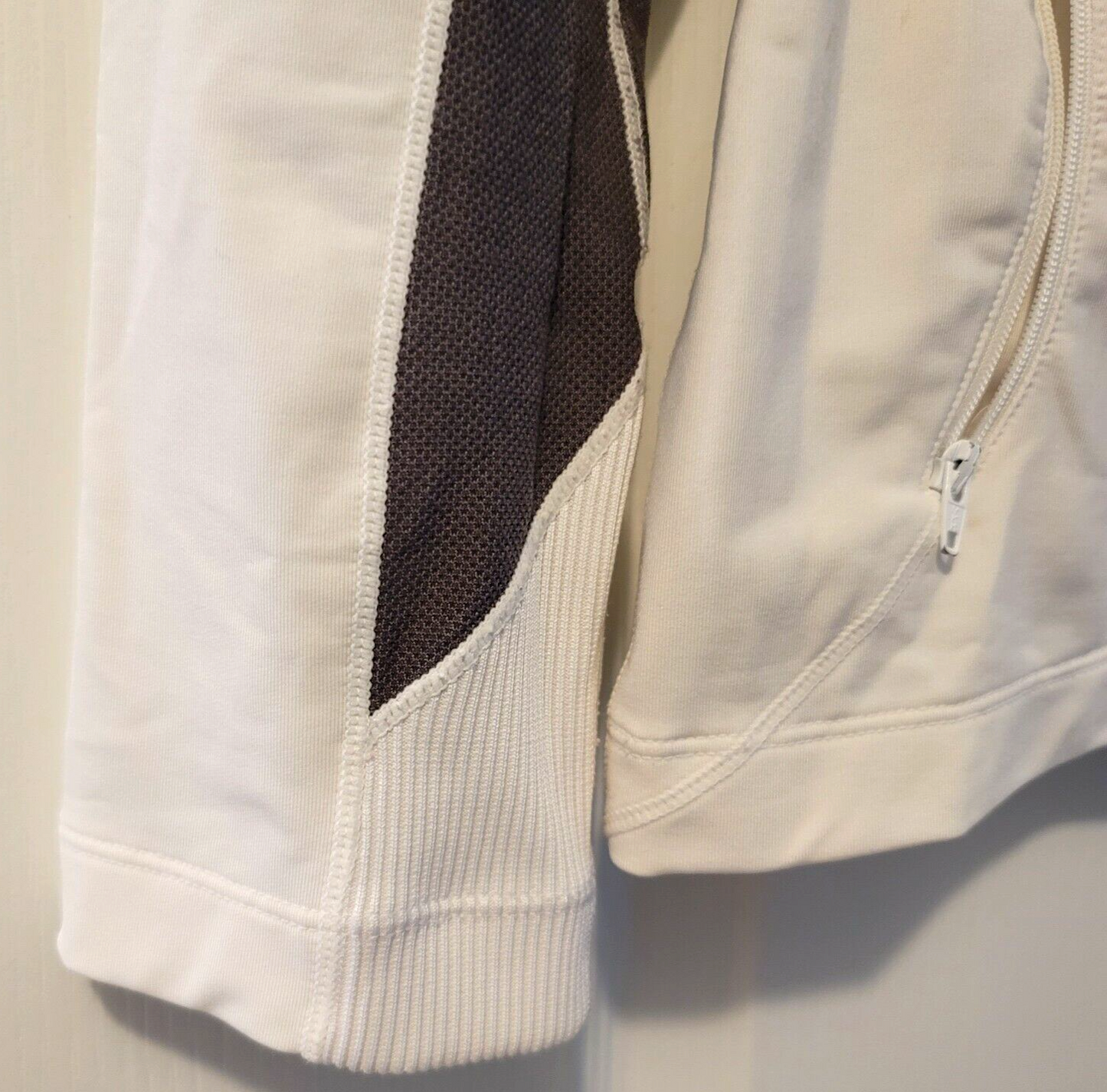 Fila Sport Running Full Zip Size Medium Long Sleeve Active Jacket Women's Jacket