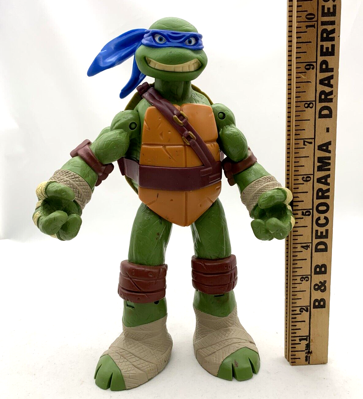 Viacom 2012 Playmates Teenage Mutant Ninja Turtles 10” Leonardo Action Figure