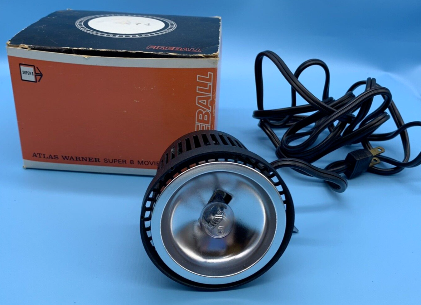 Atlas Warner Fireball Super 8 650 Watt Quartz Lamp Movie Light - Tested