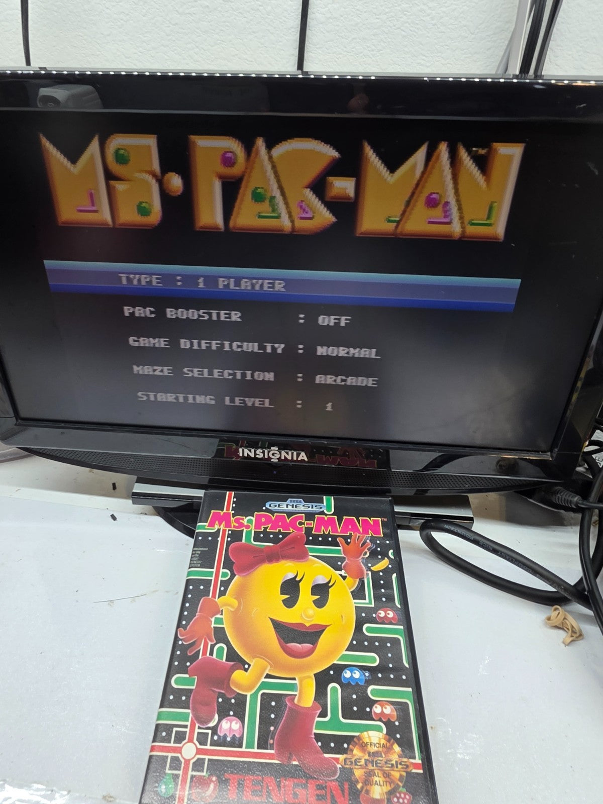 Ms. Pac-Man (Sega Genesis, 1991) Game, Case, Manual - Tested - Read