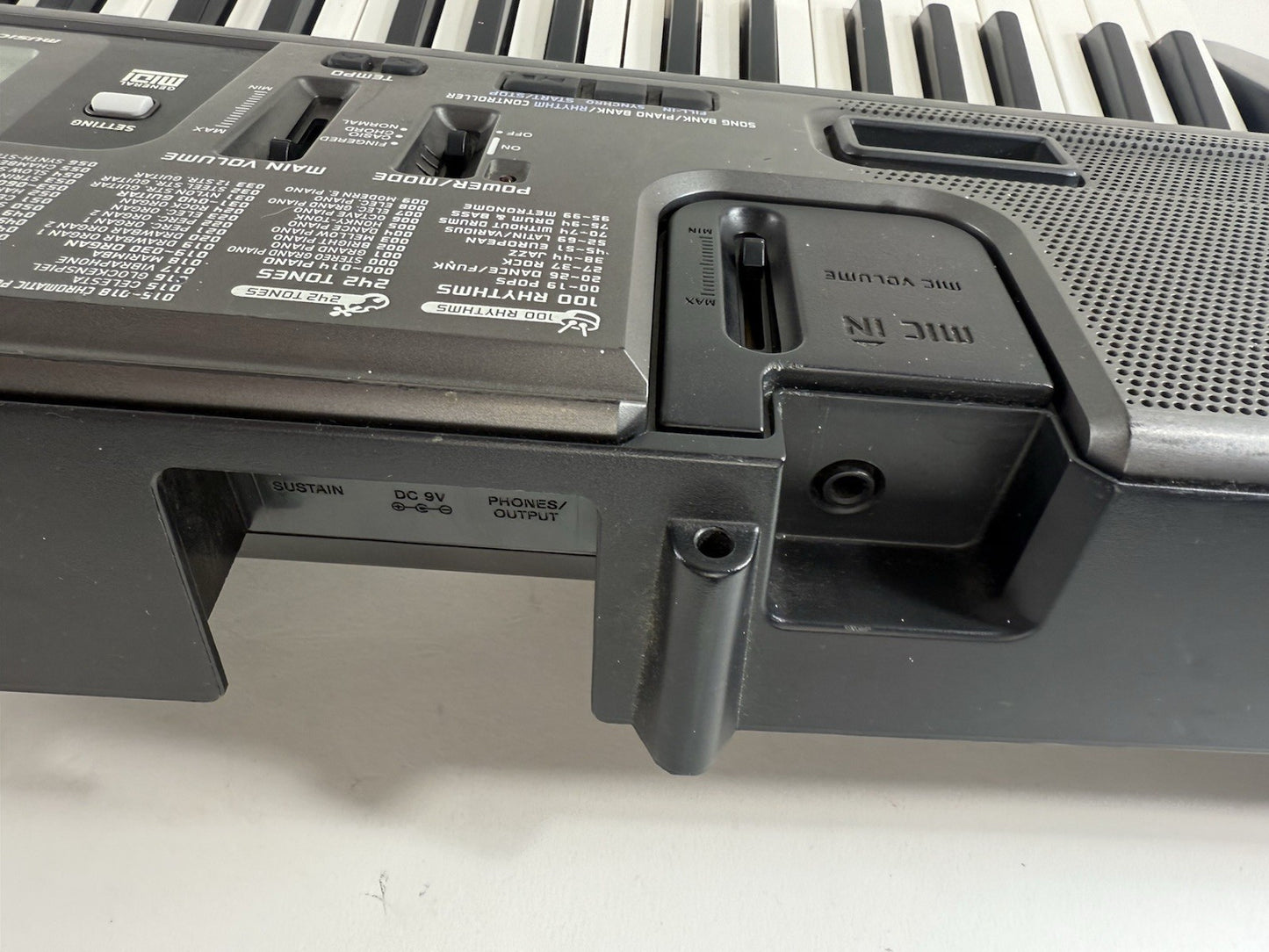 Casio CTK-720 Electronic Keyboard 61 Key - Black - No Power Cord - Tested