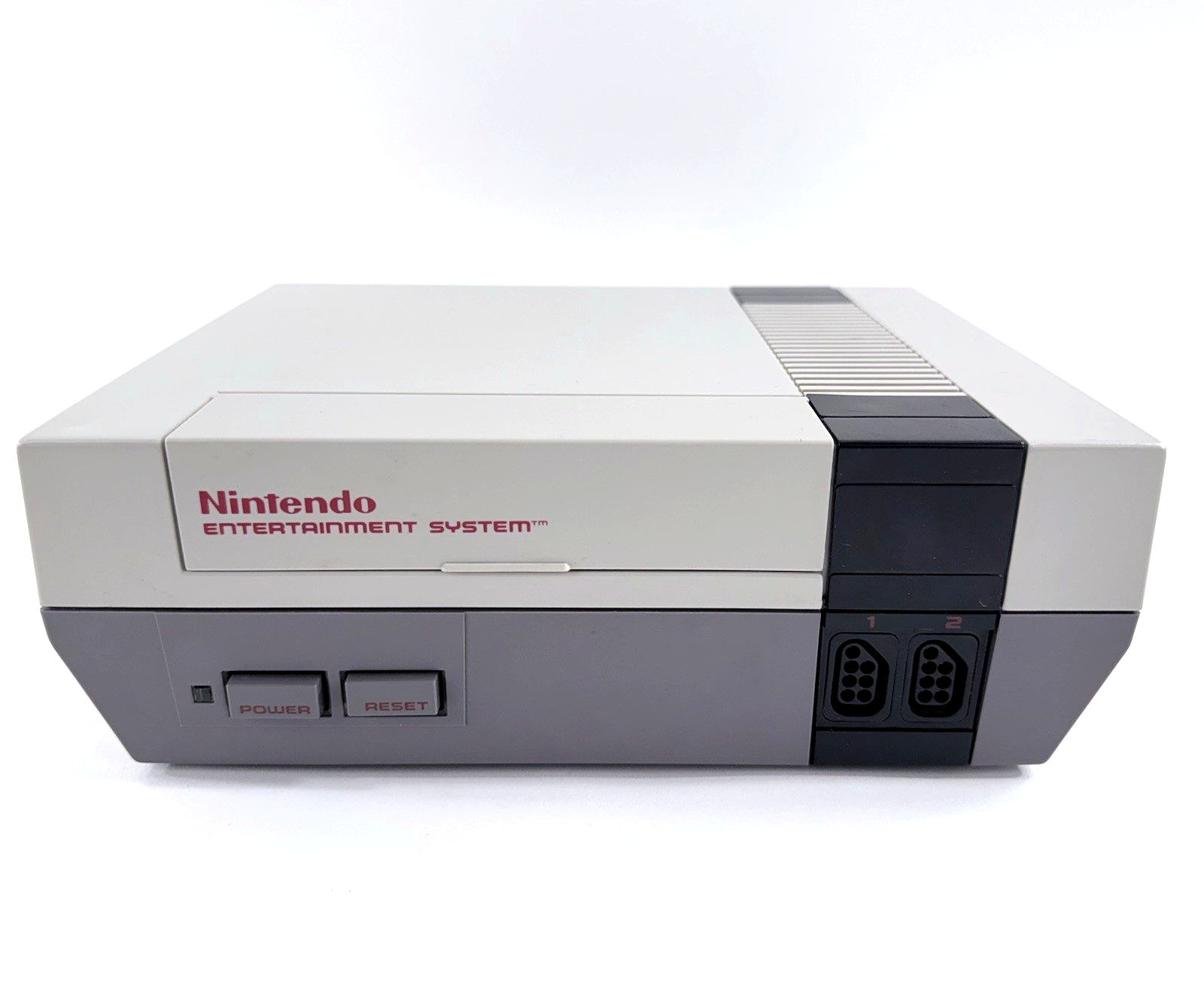 Nintendo NES Console + Controller, Zapper, AV cable, Power Supply - Tested