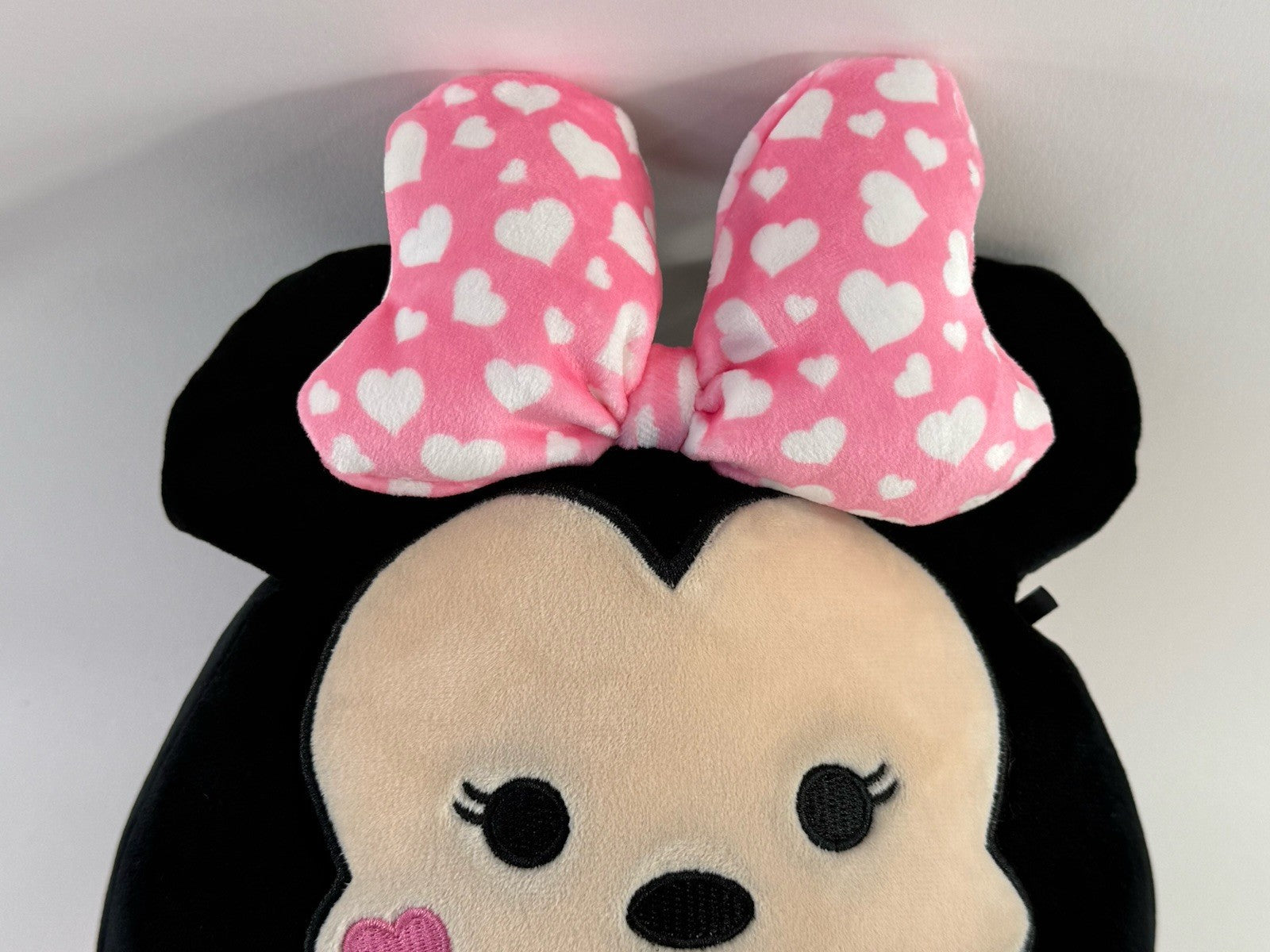 Disney 2022 Kellytoy 9" Minnie Mouse Pink Dress & Bow Soft Plush