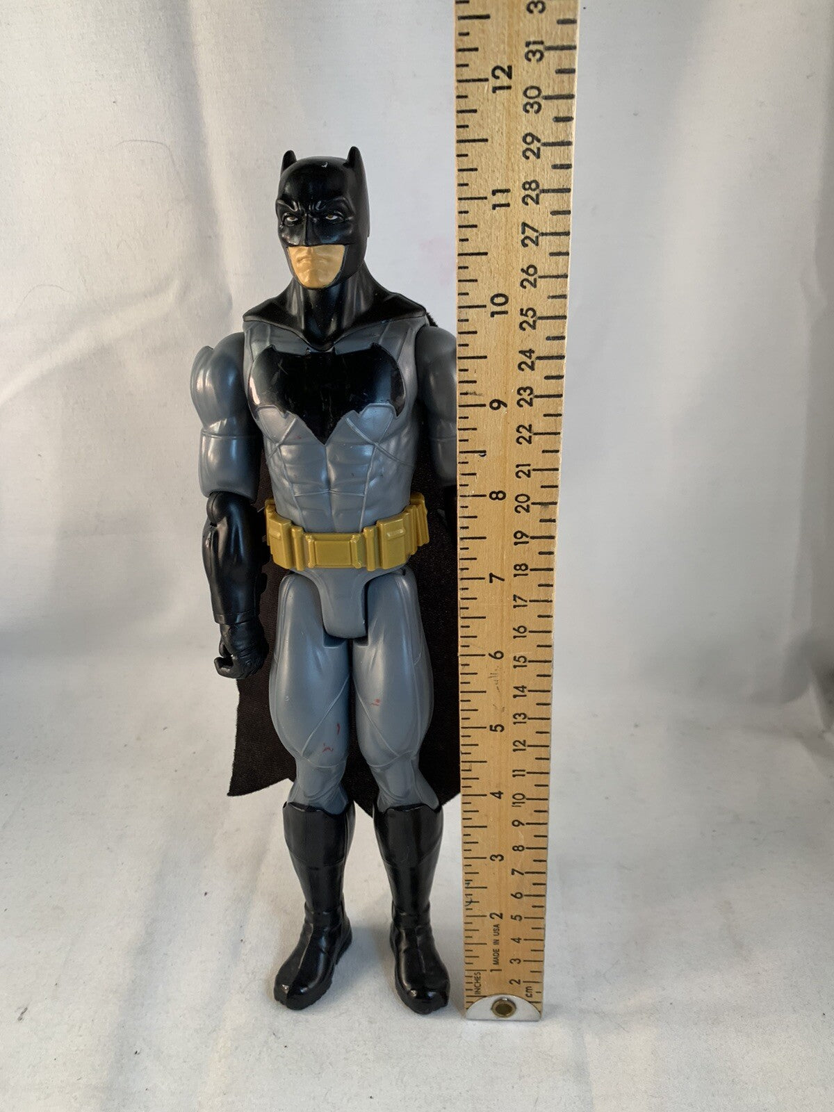 Mattel 2015 Batman Unlimited 12" Batman Action Figure - Black and Grey Batsuit