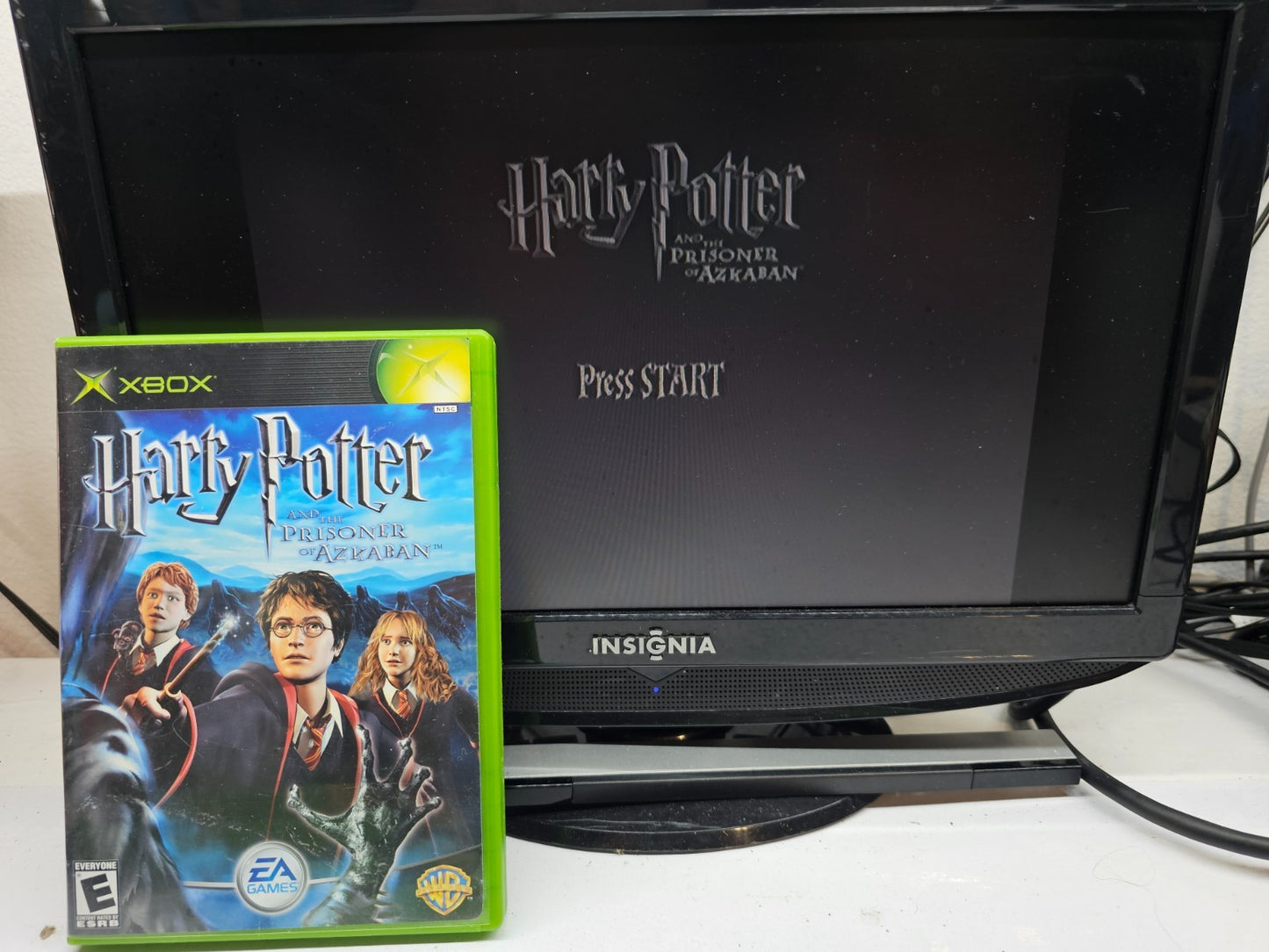 Harry Potter and the Prisoner of Azkaban (Microsoft Xbox, 2004) Game and Case