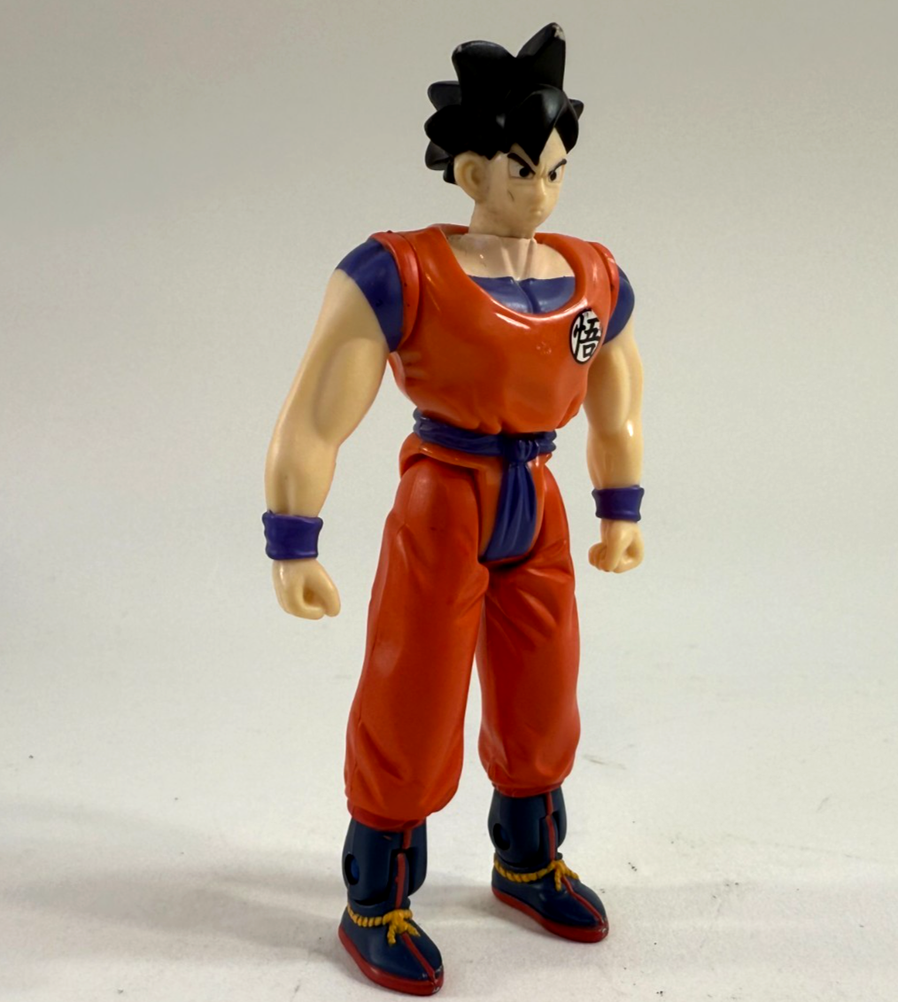 Irwin Toys 2001 Dragon Ball Z The Saga Continues 5" Goku Figure