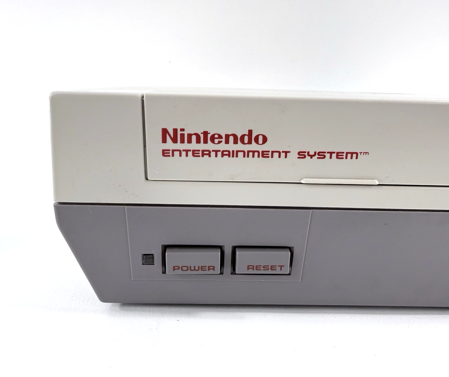 Nintendo NES Console + Controller, Zapper, AV cable, Power Supply - Tested