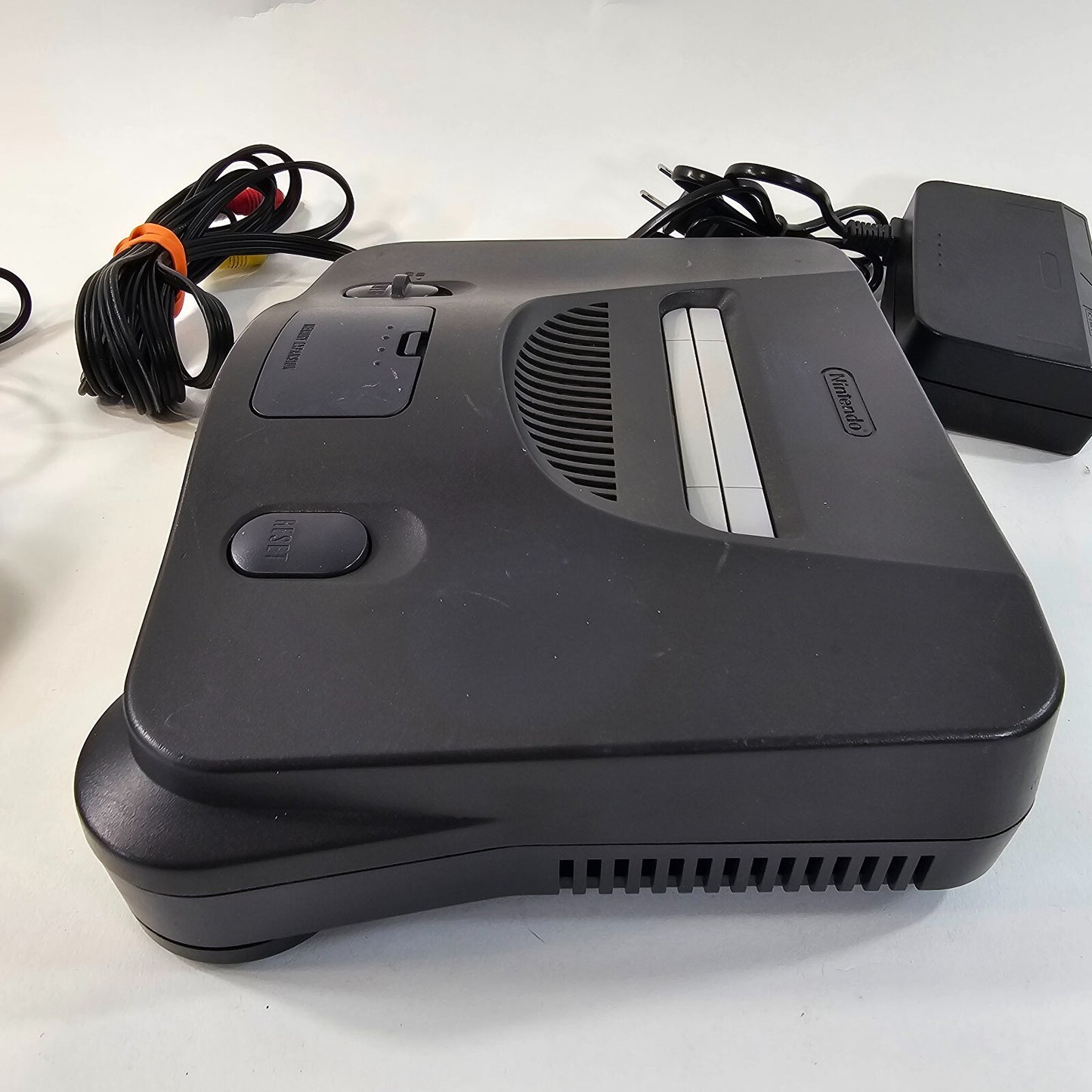 Nintendo 64 System 32MB Home Console NUS-001 - Two Controllers - Cords - TESTED