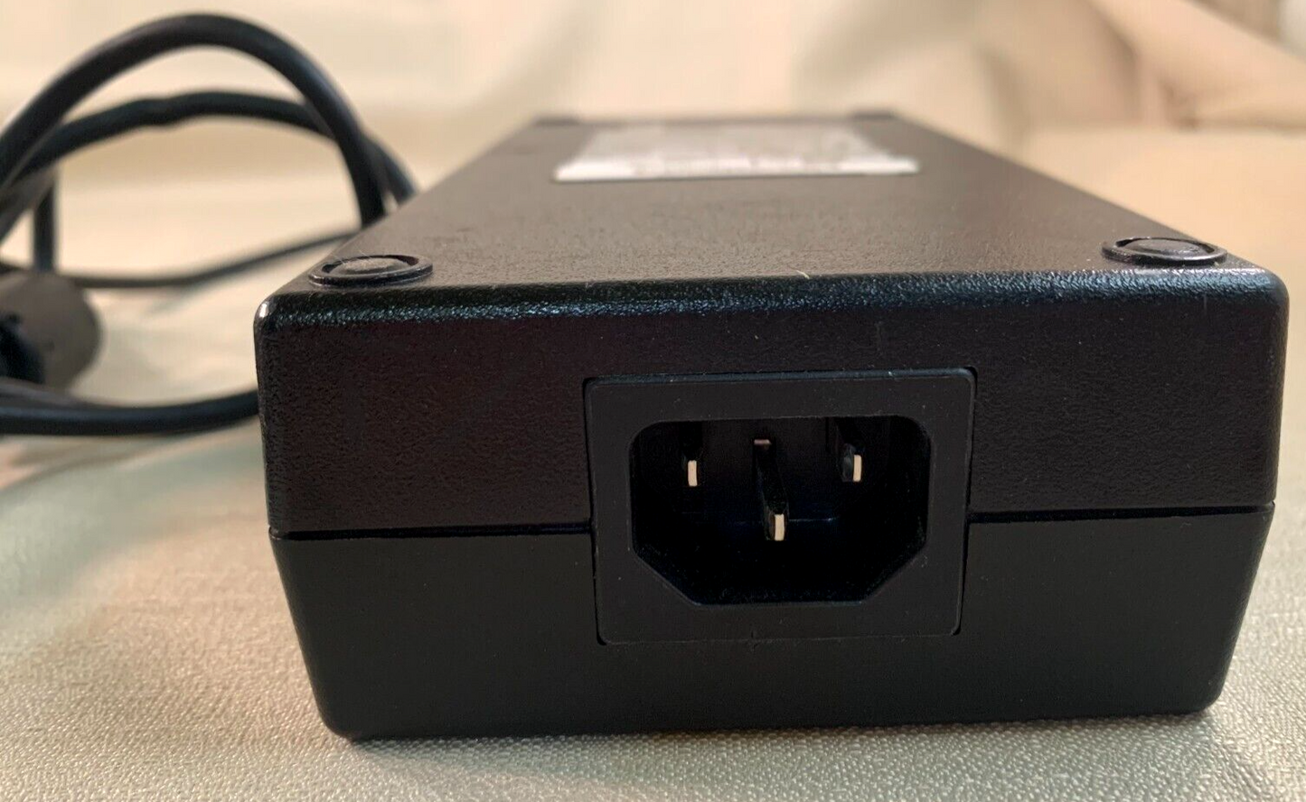 HP Model HSTNN-LA03 19V 9.5A AC Adapter for HP/Compaq Notebooks - Tested