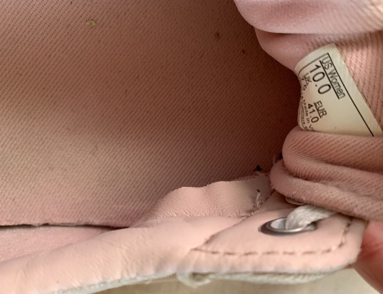 Size 10 - VANS Off the Wall Light Pink