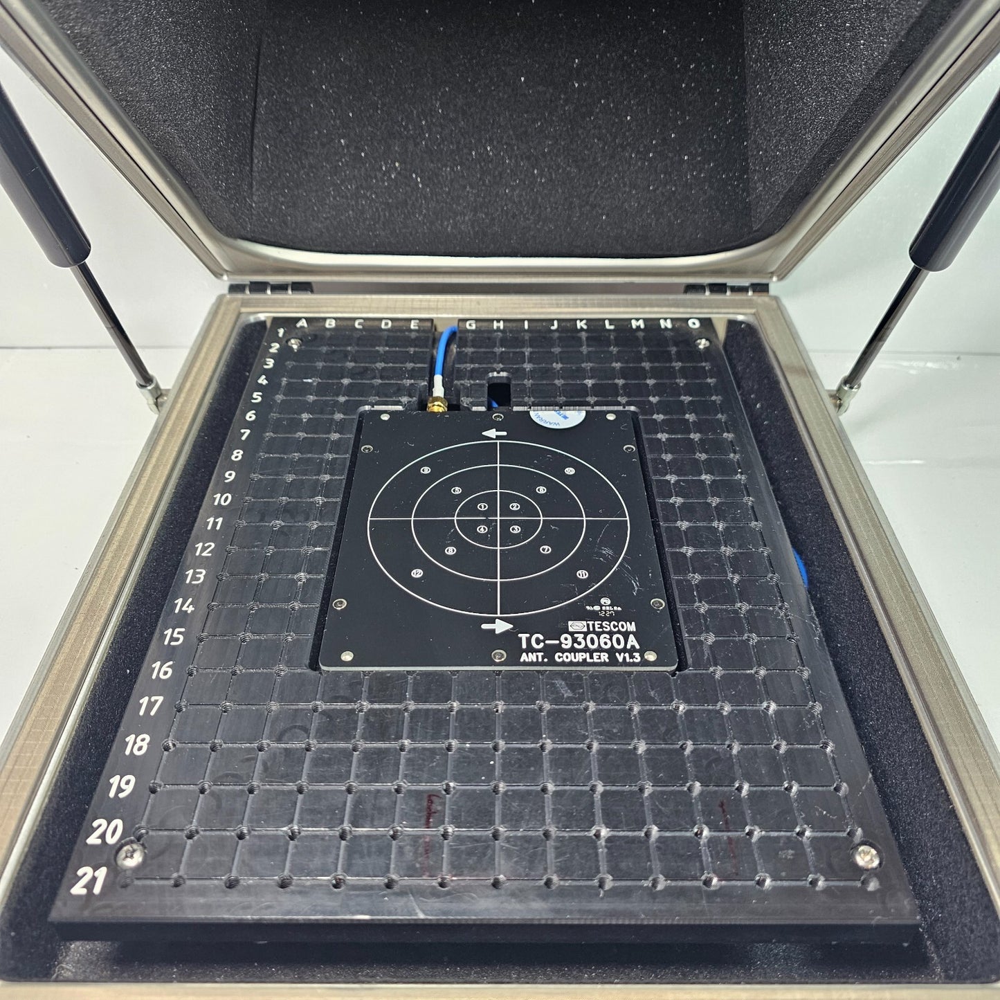 TESCOM TC-5915A RF Shield Box Radio Frequency Test Equipment Laboratory Telecom