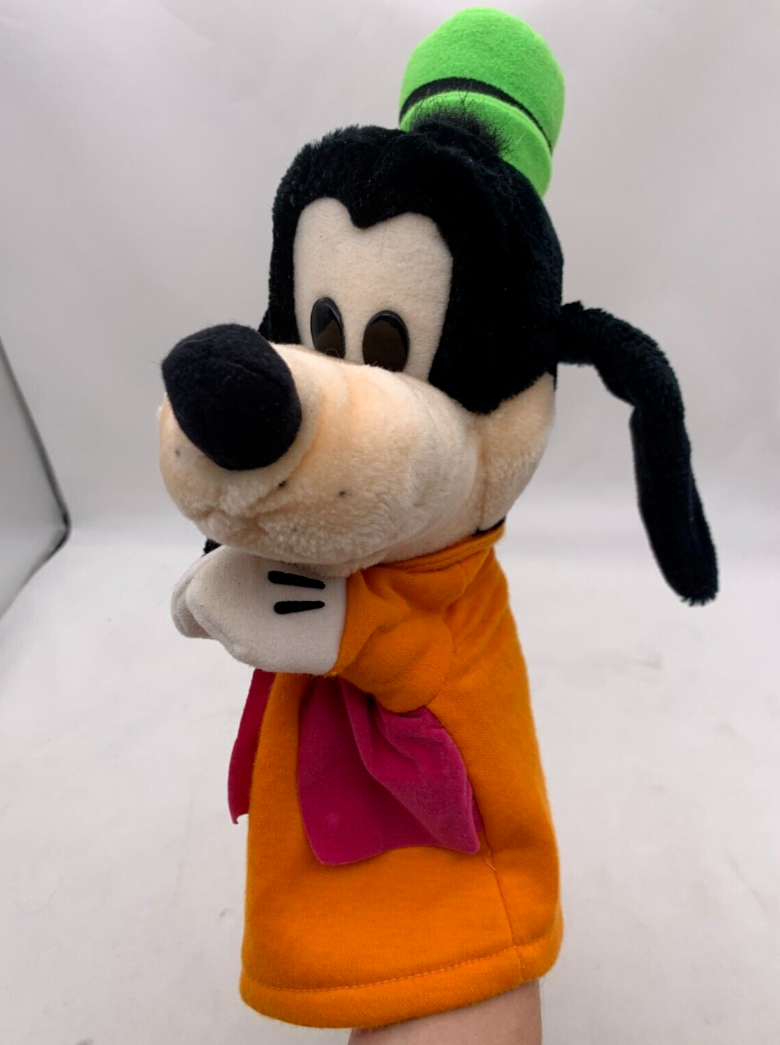 Disneyland Walt Disney World 12" Goofy Hand Puppet Plush