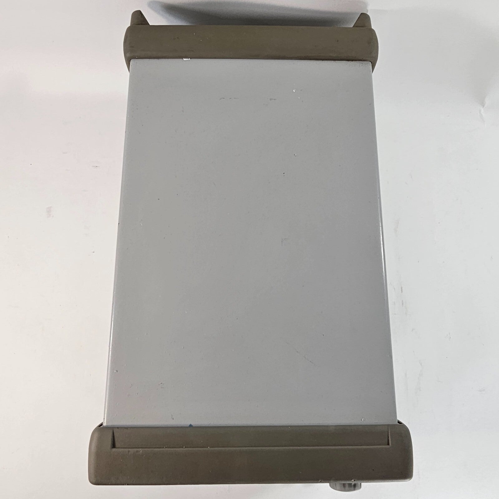 Agilent E3648A Dual Output DC Power Supply 0-8V,5A/0-20V,2.5A - Tested - 2064