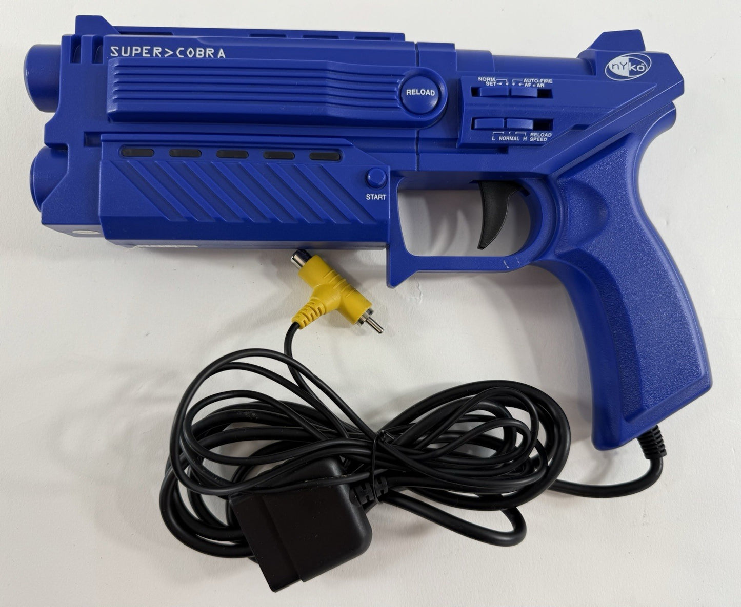 Nyko Super Cobra Blue Light Gun PS-80040-E09 for PS1/PS2 - Tested and Working