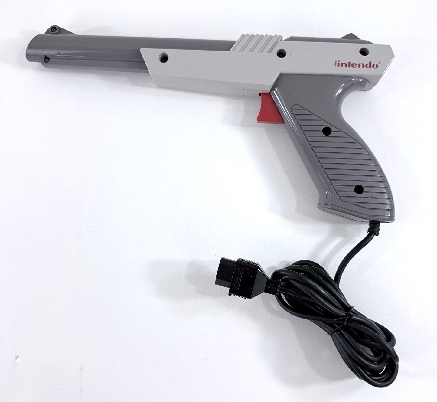 Nintendo NES Console + Controller, Zapper, AV cable, Power Supply - Tested