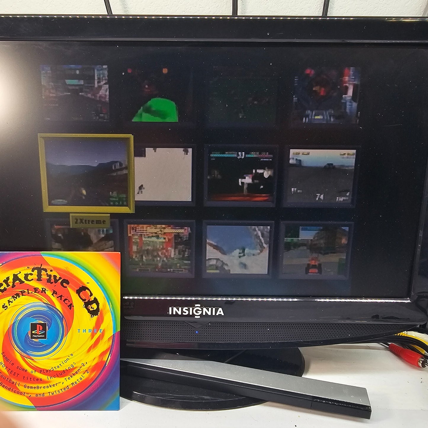 PlayStation Interactive Sampler Vol. 3 (Sony PlayStation 1, 1996) Game & Sleeve