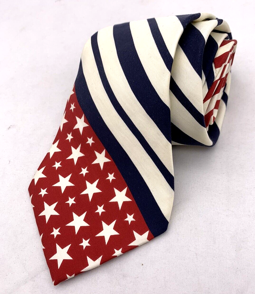 Cambridge Classic Mervyns 62” Stars And Stripes Italian Silk Necktie