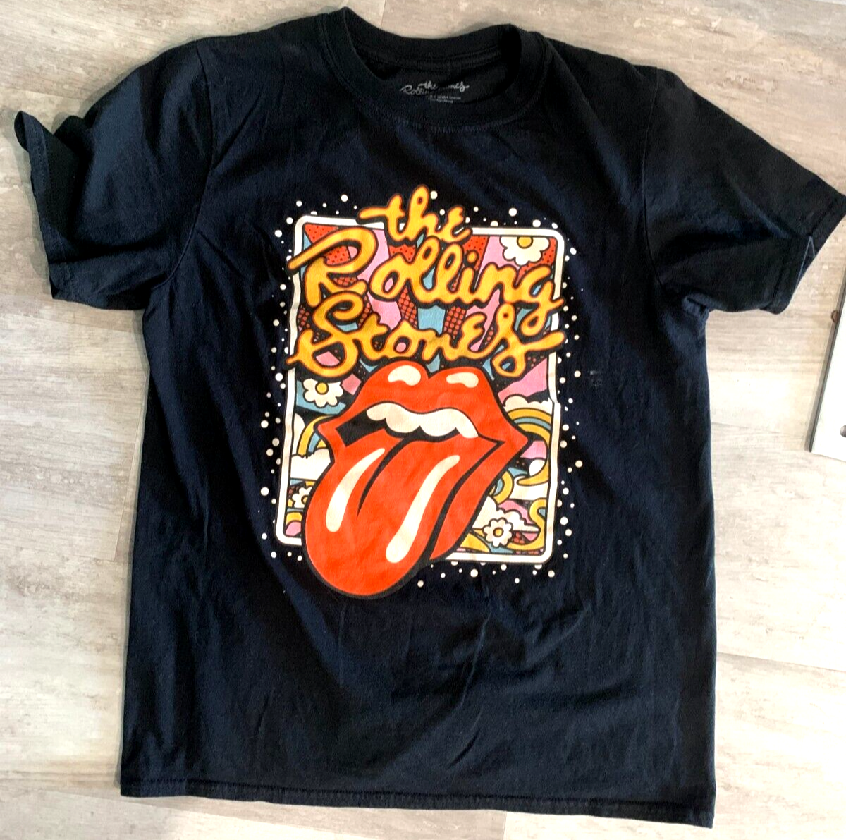 Rolling Stones 2022 Tongue & Lips Logo Classic Rock Adult Size Small T-Shirt