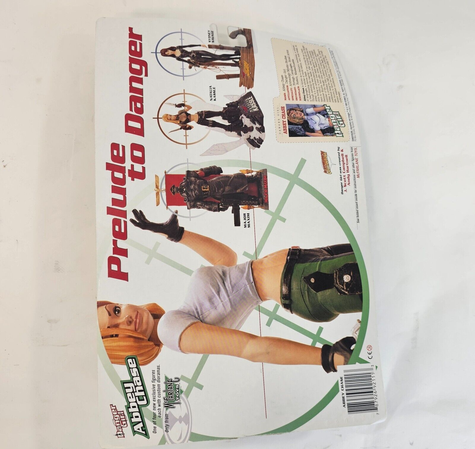 Danger Girl Action Figures Sydney Savage & Abbey Chase With Comics - READ