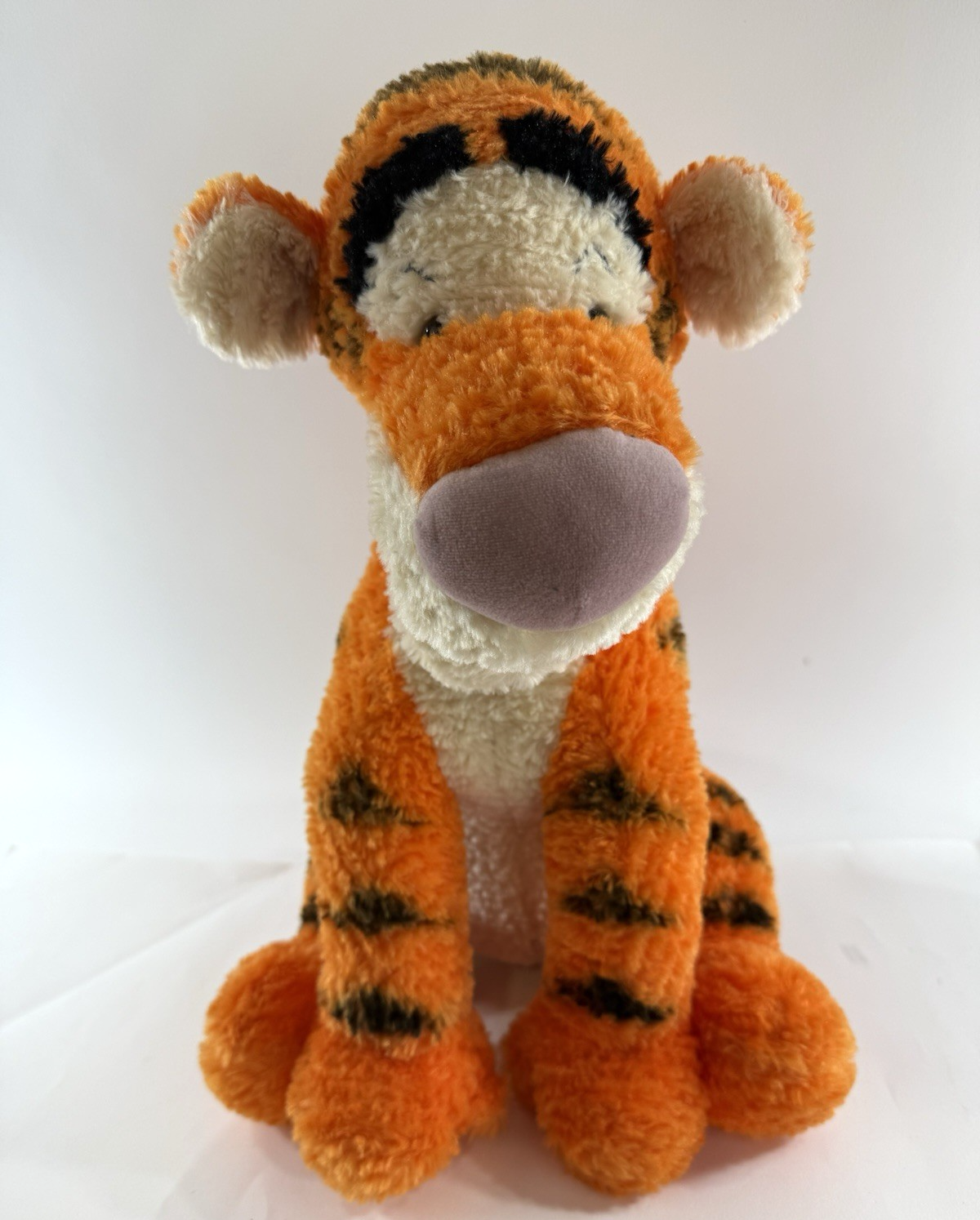 Disney Parks 2013 Winnie the Pooh 18" Tigger Plush