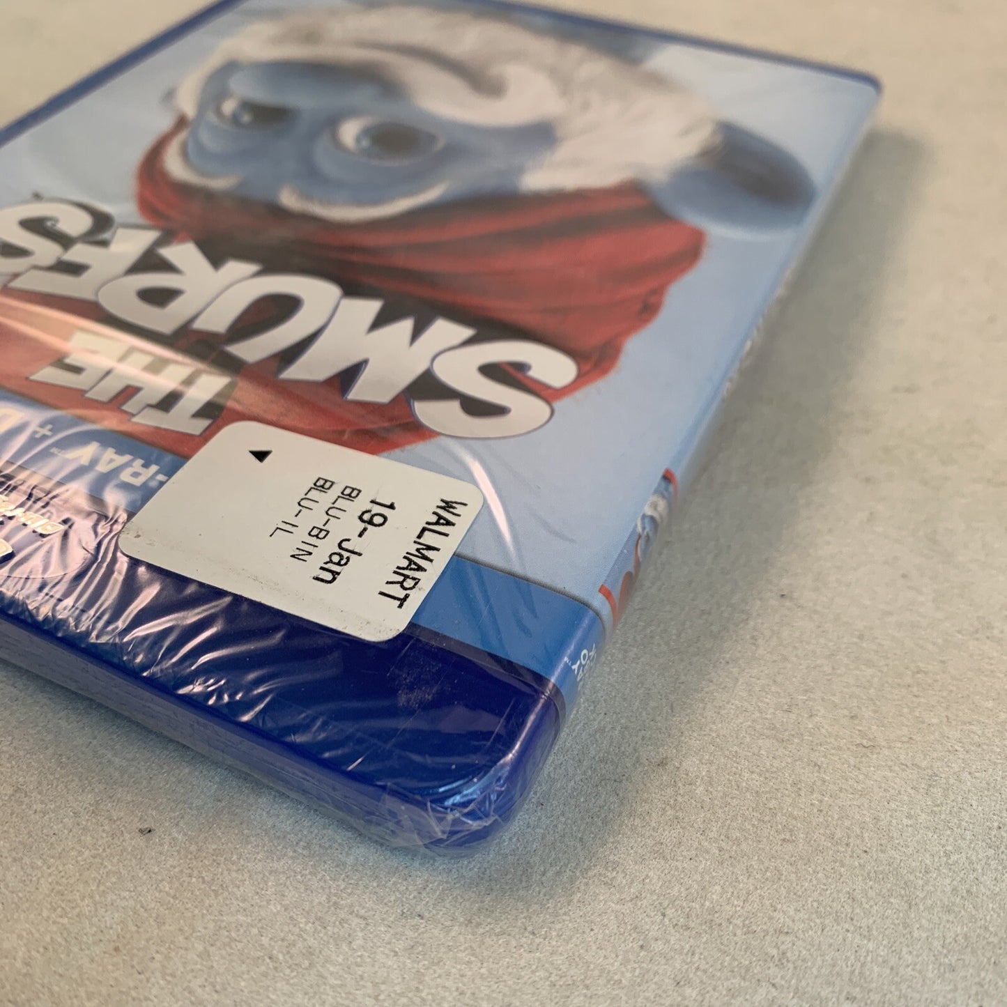 The Smurfs (Blu-ray/DVD Combo Pack) New, Factory Sealed